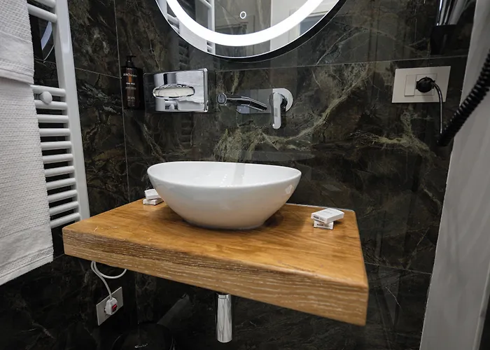 The Dome בית הארחה